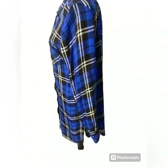 Est 1946 button down shirt in plaid in blue cream black with touches of silver - Picture 3 of 9